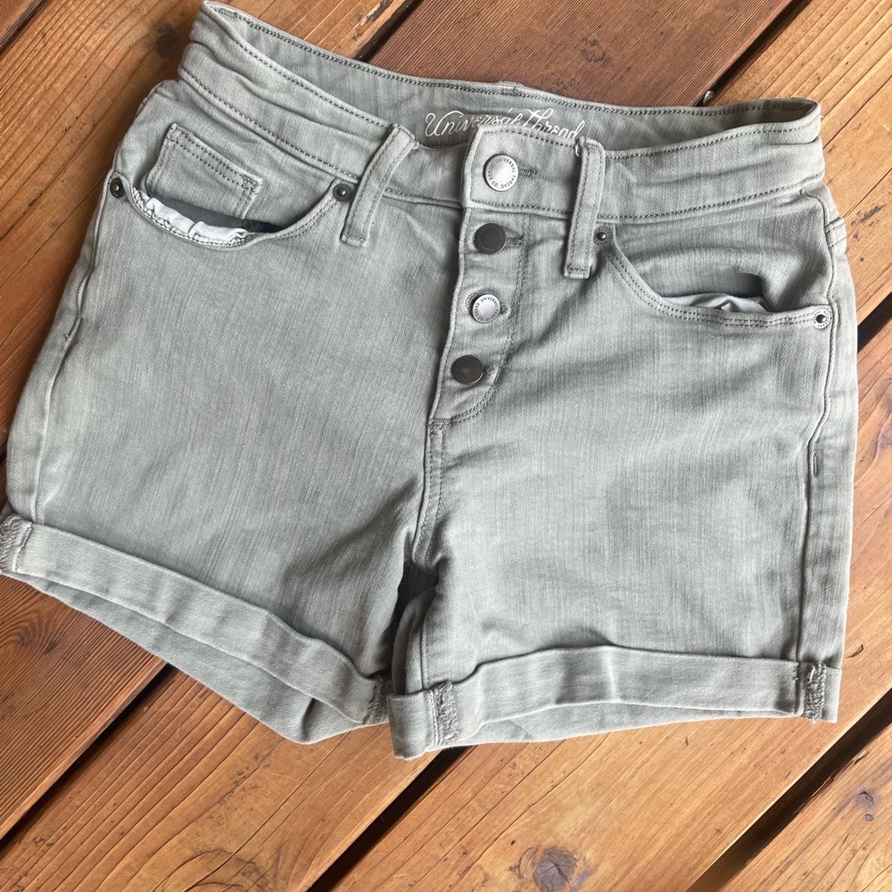 Universal Thread High Waist Olive Shorts